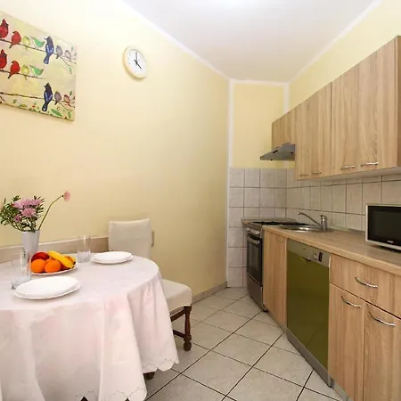 Fuer 2 Personen Ca 30 Qm In Fazana, Istrien Istrische Riviera Apartment